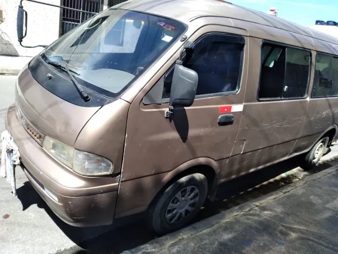 Kia Motors Besta GS Grand 3.0 8V 16L Diesel 2002