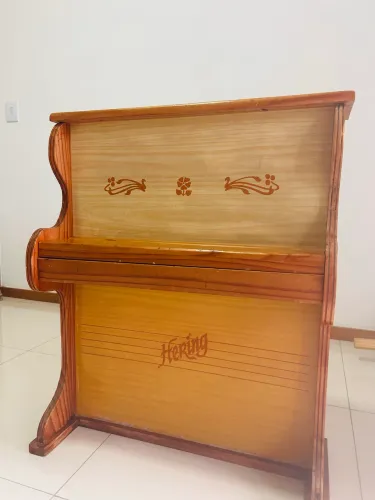 Piano infantil Hering