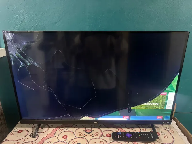 A?® 32" LED TV Dolby Audio