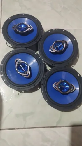 4 Auto-Falantes automotivos seminovos potentes