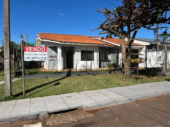 Ótima casa esquina rua Ponta Grossa ESQUINA C laranjeiras do sul