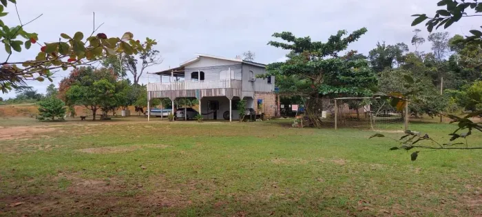 Vende-se Sítio