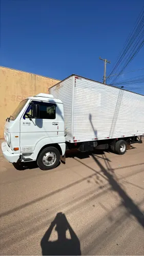 Caminhão Baú Delivery