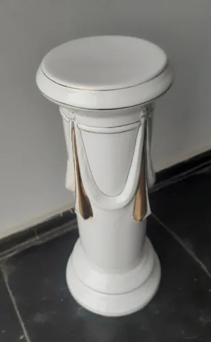 Coluna antiga em porcelana com detalhes à ouro 65cm alt
