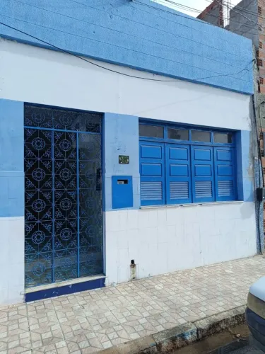Aluga-se para fins comerciais