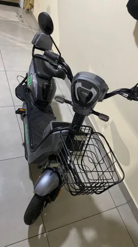 Moto elétrica lacrada!!