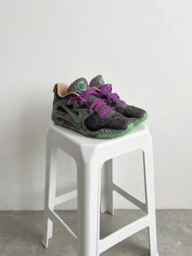 Tênis Nike KD15 Brooklyn Courts n°39
