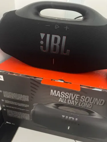Jbl bombox 4, 3 dias de uso no plástico