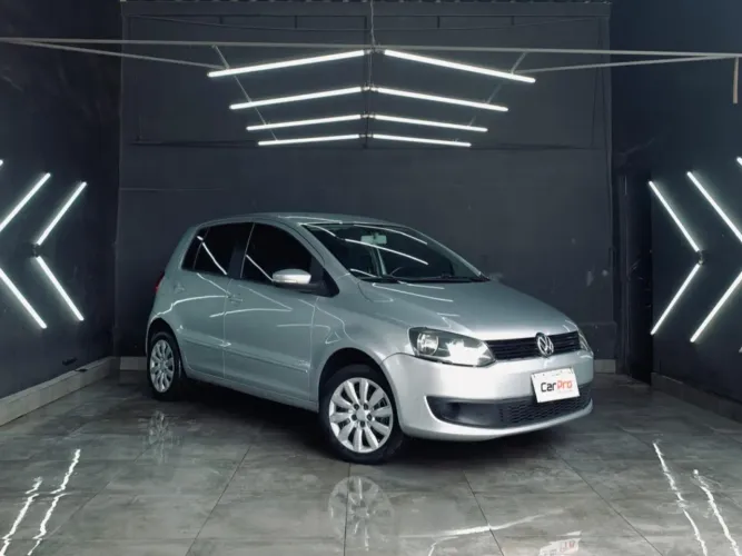 Volkswagen Fox 1.0 MI Total Flex 8V 5P 2013