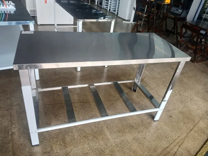 Mesa Inox Para Cozinha Industrial 1,50x0,65