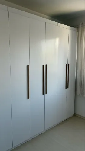 Guarda roupa grande