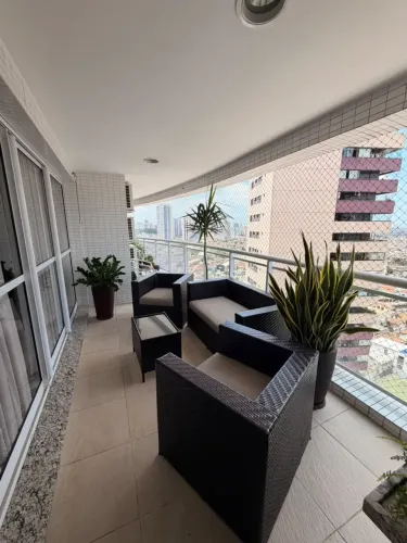 Ed Autêntico Batista Campos: Apartamento Andar Alto Nascente 132m² 3 Suítes 2 Vg