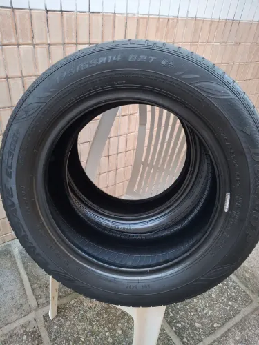 Par de pneus Dunlop aro 14