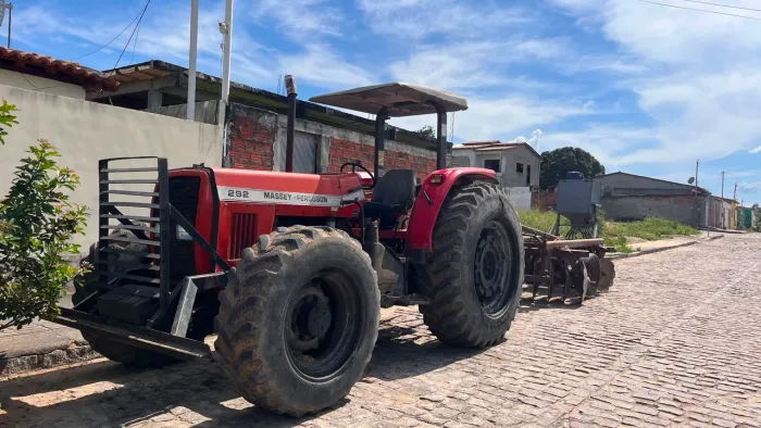 Massey Ferguson 292 Trator 4x4 - Pronto para trabalhar.