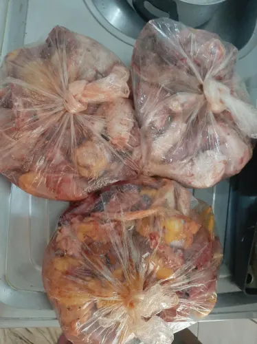Galinhas abatidas ou viva