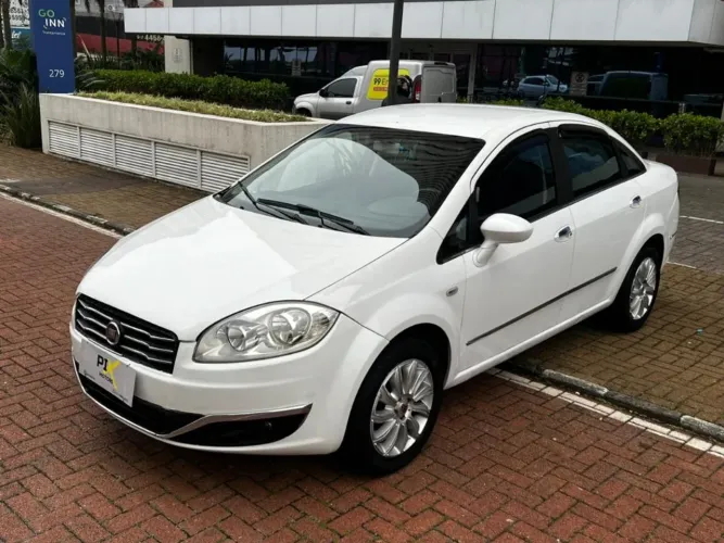 Fiat Linea Essence Dualogic 1.8 Flex 16V 4P 2016