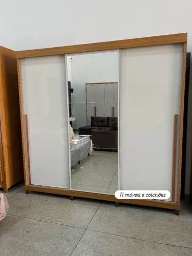 Guarda Roupa