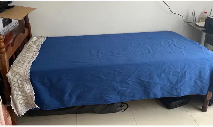 Cama solteiro com colchão