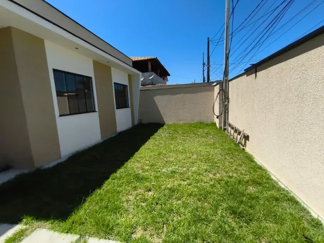 CASA LINEAR NOVA NO BAIRRO ENSEADA DAS GAIVOTAS- RIO DAS OSTRAS. 3 QUARTOS