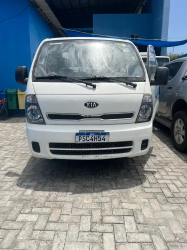 Kia Motors Bongo K-2500 2.5 4X2 TB Diesel 2015