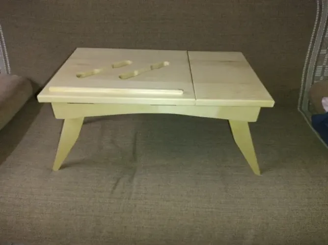 Mesa articulada de madeira maciça para notebook