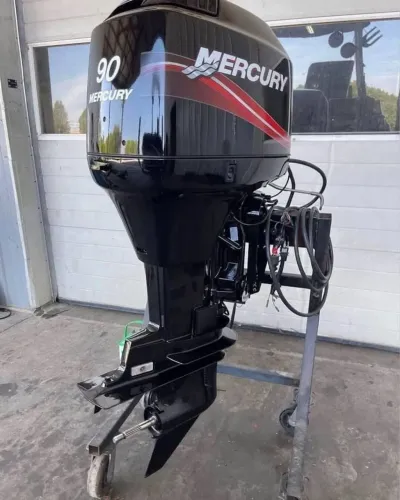 Vendo motor de popa