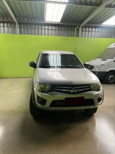 Mitsubishi L200 Triton GLS 3.2 CD TB Int.diesel MEC 2015