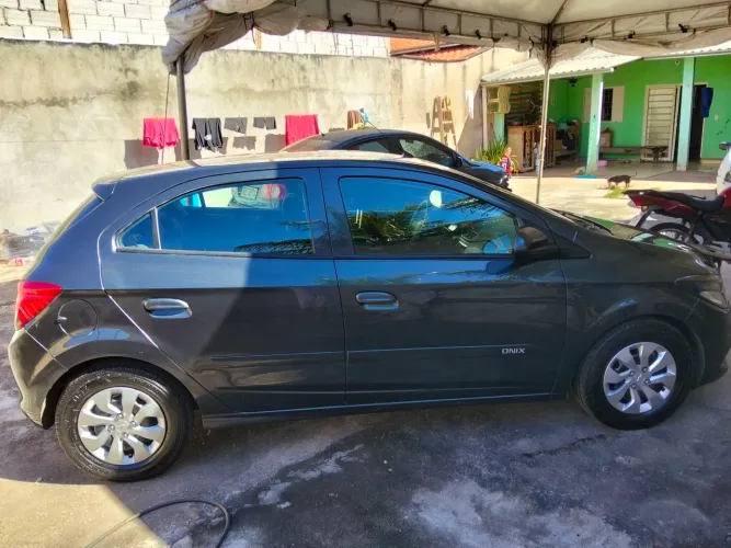 Chevrolet Onix JOY Hatch 1.0 8V Flex Mec. 4P 2019