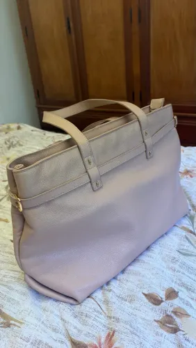 Bolsa Arezzo usada uma vez em couro