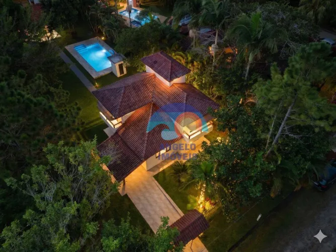 Sobrado com 3 dormitórios à venda, 187 m² por R$ 890.000,00 - Estância São Marcos - Peruíb