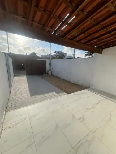 Casa para venda tem 58 metros quadrados com 2 quartos em Carapibus - Conde - PB