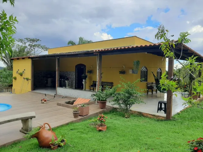 CHÁCARA LINDA À VENDA - ENTRE GIRASSOL E EDILÂNDIA
