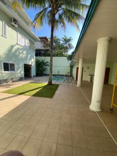Casa em Condomínio - Urbanova II - Residencial Altos da Serra II - 4 Suítes- 467m².