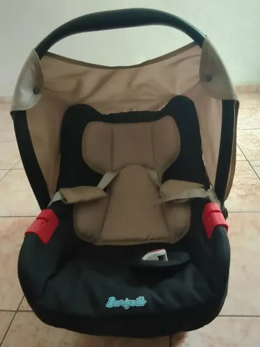 Vendo bebê conforto em ótimo estado 