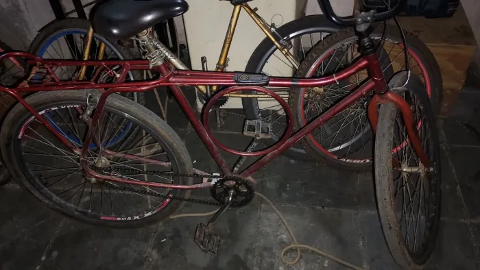 Bicicleta Monark cachimbada