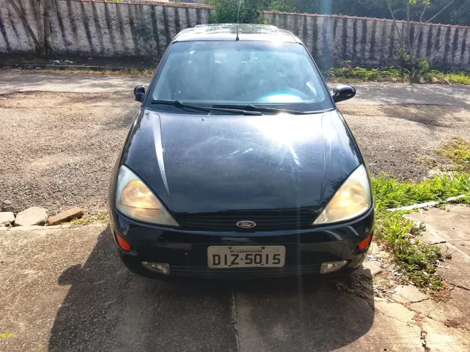 Ford Focus Ghia Sed. 2.0 16v/ 2.0 16V Flex 4P 2003