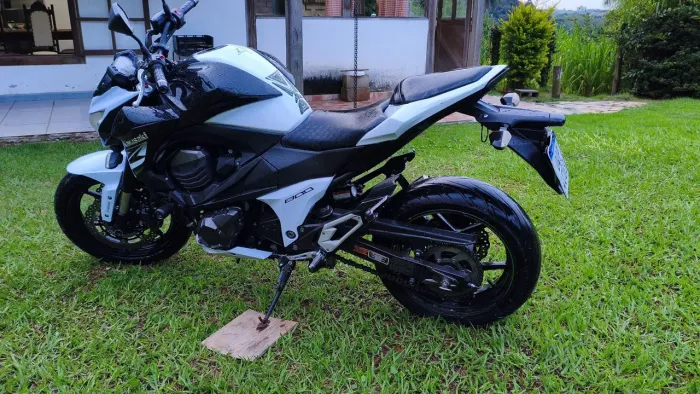 Kawasaki Z800 ABS