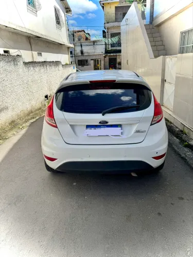 Ford Fiesta 1.5 16V Flex Mec. 5P 2014
