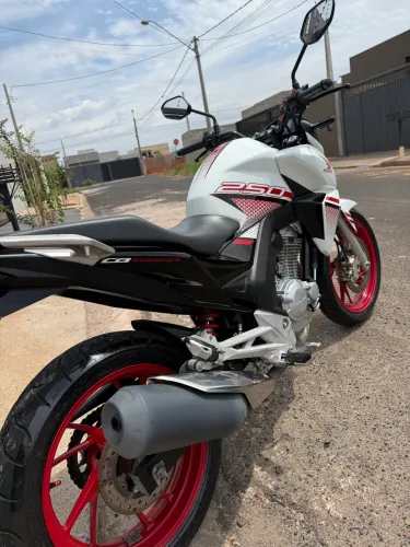HONDA CB 250F TWISTER 2022