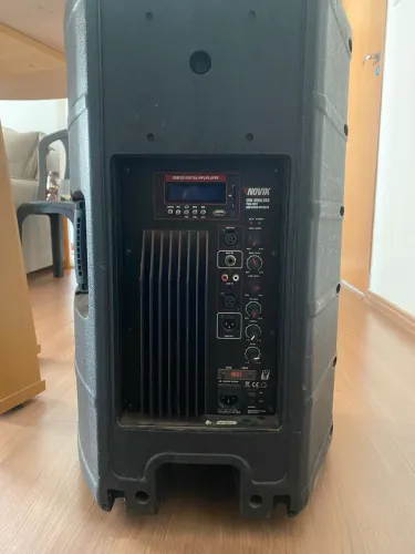 Varios equipamentos de Som