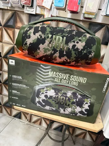 Vendo boom Box 3 semi nova