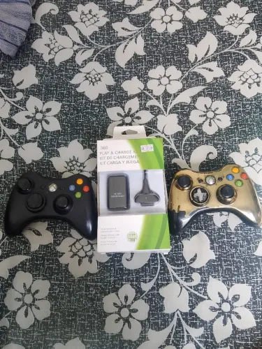 2 CONTROLES XBOX ORIGINAIS BARATO!!LER A DESCRIÇÃO
