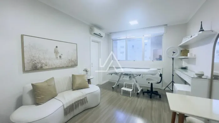 SALA COMERCIAL AÉREA - REFORMADA- CENTRAL