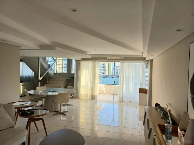 Apartamento para aluguel e venda com 270 metros quadrados com 4 quartos em Boa Viagem - Re