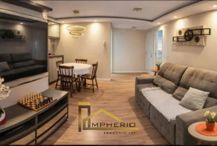Apartamento à venda no Capão Raso, Curitiba-PR: 3 quartos, 1 suíte, 2 banheiros, 1 vaga, 7