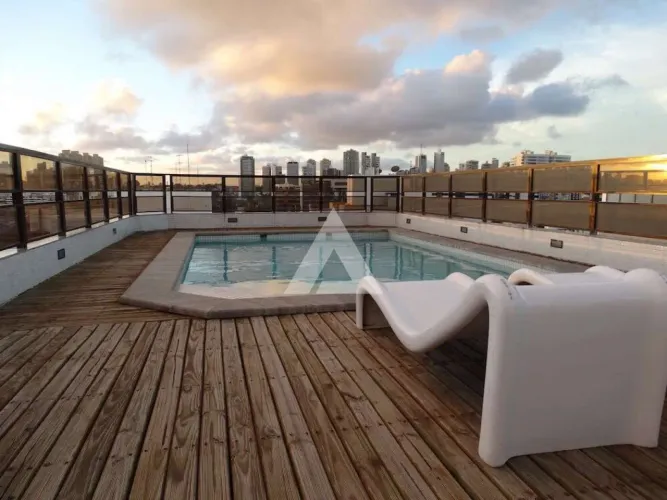 Cobertura no Rio Vermelho com 5 suítes, 791m² à venda por R$ 3.800.000,00