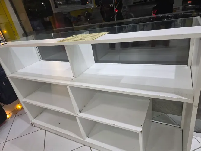 Balcão atendimento vitrine expositor