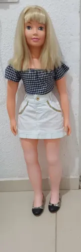 Boneca Eliana com Dispositivo Funcionando