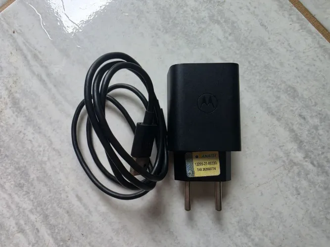 carregador motorola turbopower 33w