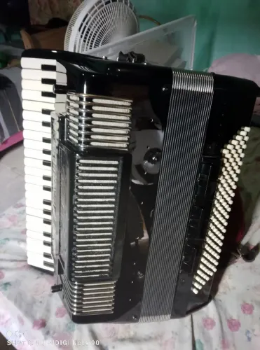 ACORDEON FARFISA 120 bxs ? promoção